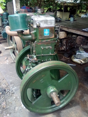ขายเครื่องสูบนํ้า ยี่ห้อ ลิสเตอร์    lister  8เเรงม้า