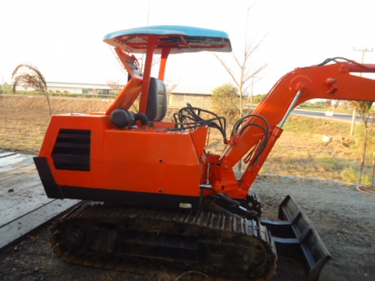 ขายรถแม็คโฮIHI  เครื่อง ISEEKI- 3 สูบ เดิมๆ แน่น ประหยัด ปั้มดีเร็วแรง เอวดี ช่วงล่างสวย แทรคเหล็กสวย  รถสภาพสวยมากพร้อมใช้งานสนใจติดต่อ ชัยยา สตึก โทร 081-9972972