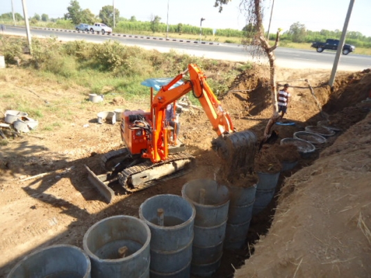 ขายรถแม็คโฮIHI  เครื่อง ISEEKI- 3 สูบ เดิมๆ แน่น ประหยัด ปั้มดีเร็วแรง เอวดี ช่วงล่างสวย แทรคเหล็กสวย  รถสภาพสวยมากพร้อมใช้งานสนใจติดต่อ ชัยยา สตึก โทร 081-9972972