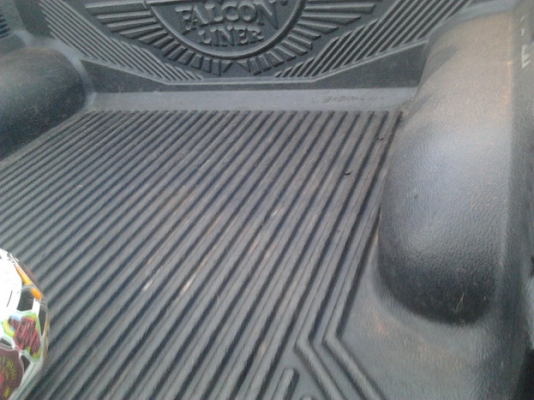 TOYOTA HILUX VIGO D4D Double Cab  3.0 MT 4WD ปี 2006 รถบ้านสวยจัดไม่เคยมีอุบัติเหตุหนัก คานหน้าหลังคาทุกชิ้นเดิมๆ ชุดแต่งเต็มเครื่องเสียง+ล้อแม็กขอบ 20 รวมทั้งอุปกรณ์ชุดเดิมอยู่ครบหมดเกือบ 2 แสนเจ้าของใช้รักษามาก ทะเบียนภาษีครบไม่ขาดพร้อมโอนครับ