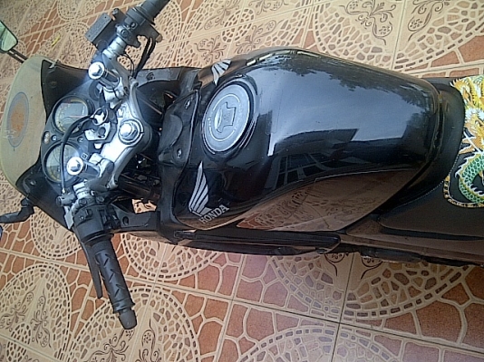 CBR 150 คาร์บู สีดำ ปี51 ไมล์เหลืองถูกๆ 33,000บาท