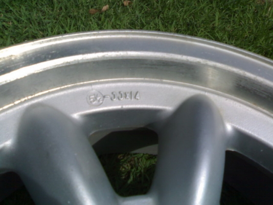 ล้อกล้วย FORMULA ONE ขอบ14 รู 130 ล้อกล้วย FORMULA ONE ขอบ14 รู 130