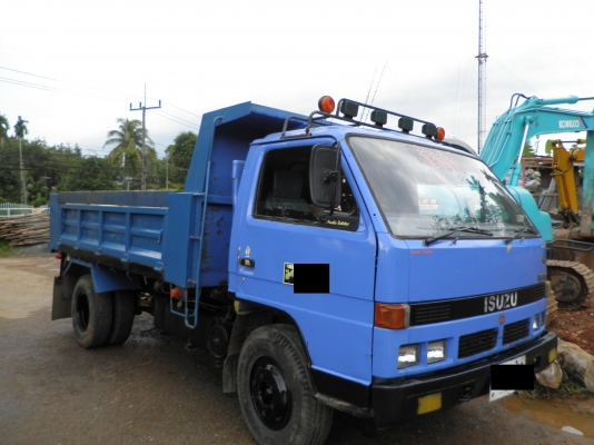 ขายหกล้อดั๊มพ์ ISUZU NPR 115 วางเครื่อง 120 ทะเบียนไม่ขาดลงเล่มเรียบร้อย
