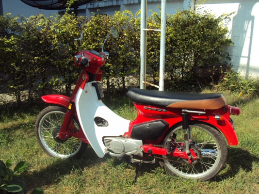 ขายฮอนด้า c900ไม่มีทะเบียน เครื่องดีสวยทำใหม่ระบบไพใช้ได้หมดสนใจติดต่อสรกฤช 081-8478107