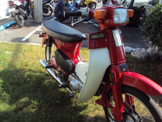 ขายฮอนด้า c70ไม่มีทะเบียน เครื่องดีสวยทำใหม่ระบบไพใช้ได้หมดสนใจติดต่อสรกฤช 081-8478107