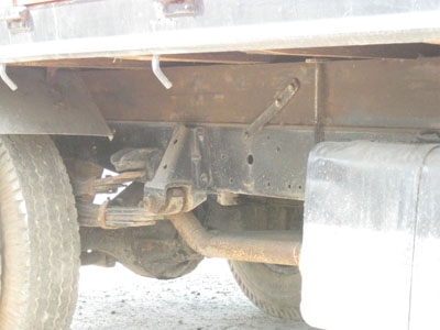 ขายหกล้อโดยสาร NKR 110 สภาพดี มีแนนซ์ให้ยอด 250000 Tel. 088-4501277