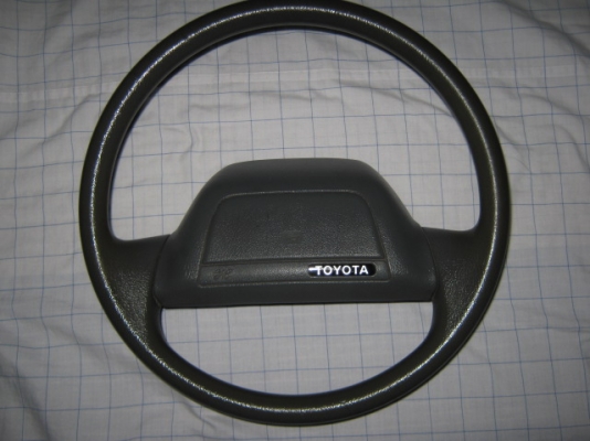 ขออนุญาตพี่เสือ ขายพวงมาลัยรถตู้สองอันครับ (อันแรกขายแล้ว เหลืออีกอันนึงครับ)