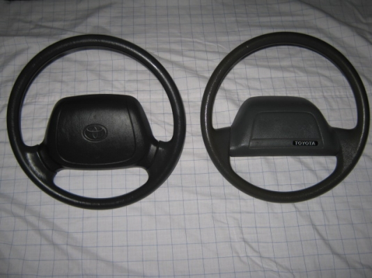 ขออนุญาตพี่เสือ ขายพวงมาลัยรถตู้สองอันครับ (อันแรกขายแล้ว เหลืออีกอันนึงครับ)