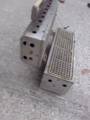 เตาทำขนมรังผึ้ง แบบ 4 ชิ้นต่อครั้ง ใช้แก็ส