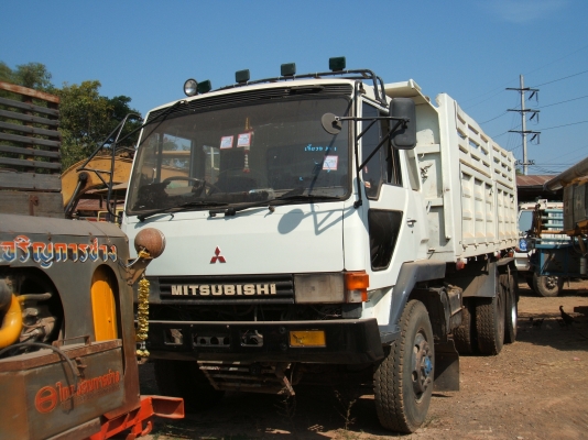 ขายด่วน รถสิบล้อ มิตซู 527 TD ดั้ม เครื่องยนต์ K13 2เพลา เฟืองท้ายอีซูซุ 270 แรงม้า เกียร์คูเลอร์ เบรคทิฟฟี่ ยางดี (เรเดียน 10 เส้น) ขายด่วน รถสิบล้อ มิตซู 527 TD ดั้ม เครื่องยนต์ K13 2เพลา เฟืองท้ายอีซูซุ 270 แรงม้า เกียร์คูเลอร์ เบรคทิฟฟี่ ยางดี (เรเดียน 10 เส้น)