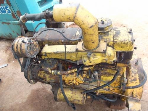 เครื่องขมิ้น 6 สูบมีปั้มลมของรถตักโคมัสซุ JH80 เครื่อง USA