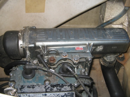 ขาย เรือเจ็ทสกี ยี่ห้อ Yamaha 650 ปลาโอ (มีเกียร์ถอยหลัง) พร้อมเทเลอร์สภาพพร้อมใช้งาน ราคา 48,000