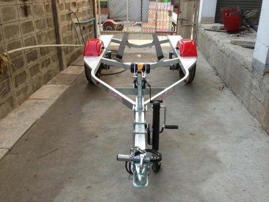 เทรลเลอร์ลากเจ็ทสกี สำหรับ 4 จังหวะ โดยเฉพาะ (ออกแบบตามสั่งครับ)สอบถาม 093-9895964