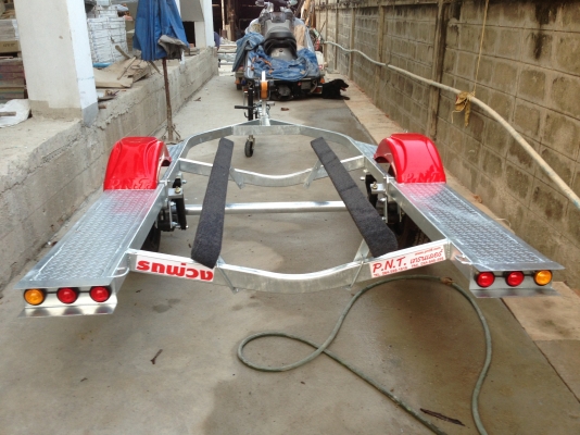 เทรลเลอร์ลากเจ็ทสกี สำหรับ 4 จังหวะ โดยเฉพาะ (ออกแบบตามสั่งครับ)สอบถาม 093-9895964