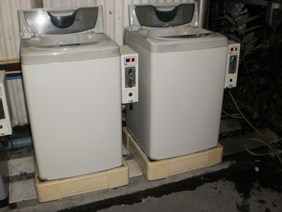 ขายเครื่องซักผ้าหยอดเหรียญ สภาพดี