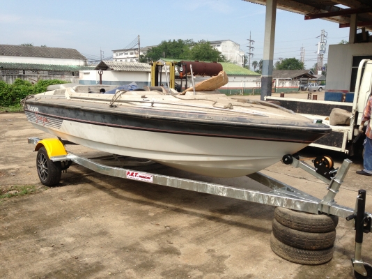 เทรลเลอร์สำหรับ เรือ 17 ฟุต จาก P. N. T. 089-1757535