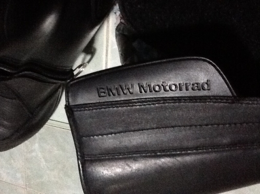 ขาย รองเท้าบู๊ท BMW Motorrad ไซท์44 ขายแล้วครับ ขอบคุณ น้อง bikerเมืองกาญ