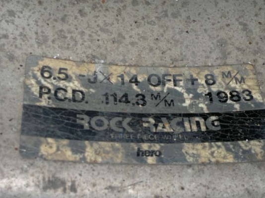 ---- ขาย ---- ล้อ 1 คู่.......2500