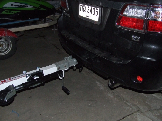 กันชนลากสวย ๆ แข็งแรง สามารถติดตั้งได้กับรถทุกรุ่น สอบถาม 093-9895964