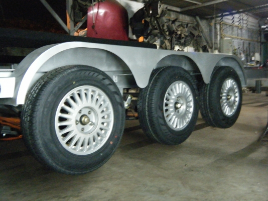 เทลเลอร์สำหลับ jetski - เรือ - ATV จากผู้ผลิตถึงผู้ใช้โดยตรง ตามแบบที่ต้องการ (มีรูปผลงานให้ดูด้านในครับ) เทลเลอร์สำหลับ jetski - เรือ - ATV จากผู้ผลิตถึงผู้ใช้โดยตรง ตามแบบที่ต้องการ (มีรูปผลงานให้ดูด้านในครับ)