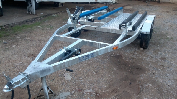 เทลเลอร์สำหลับ jetski - เรือ - ATV จากผู้ผลิตถึงผู้ใช้โดยตรง ตามแบบที่ต้องการ (มีรูปผลงานให้ดูด้านในครับ) เทลเลอร์สำหลับ jetski - เรือ - ATV จากผู้ผลิตถึงผู้ใช้โดยตรง ตามแบบที่ต้องการ (มีรูปผลงานให้ดูด้านในครับ)