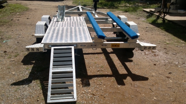 เทลเลอร์สำหลับ jetski - เรือ - ATV จากผู้ผลิตถึงผู้ใช้โดยตรง ตามแบบที่ต้องการ (มีรูปผลงานให้ดูด้านในครับ) เทลเลอร์สำหลับ jetski - เรือ - ATV จากผู้ผลิตถึงผู้ใช้โดยตรง ตามแบบที่ต้องการ (มีรูปผลงานให้ดูด้านในครับ)