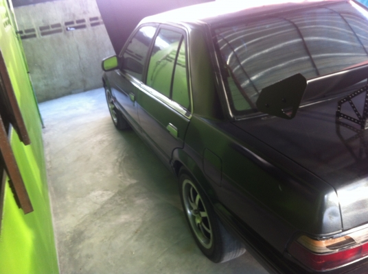 Nissan bluebird u12 Sr2.0 เกียร์ออโต้ ติดแก๊ชLPGลงเล่มแล้ว แอร์หนาว