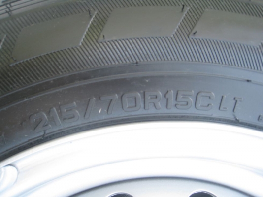 ขายกะทะล้อ isuzu d-max 15" 6/139 +ยางป้ายแดงปี 12(081-3747940)