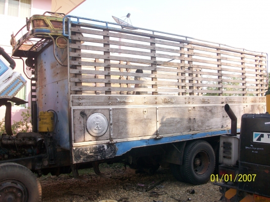 ขายกระบะไม้รถสิบล้อ ติดต่อคุณจี๊ด 089-7949488 คุณยุทธ์ 081-9870866