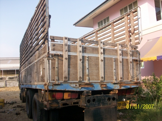 ขายกระบะไม้รถสิบล้อ ติดต่อคุณจี๊ด 089-7949488 คุณยุทธ์ 081-9870866