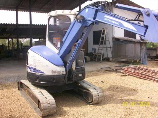 ขายแมคโคร MITSUBISHI รุ่น MM303R-3 เก่าญี่ปุ่น ติดต่อคุณจี๊ด 089-7949488 คุณยุทธ์ 081-9870866