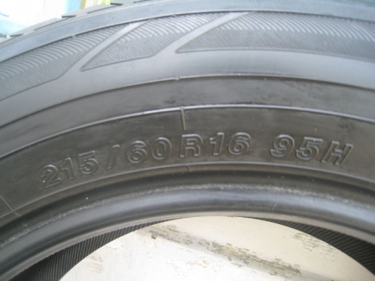 ขายเศษยาง yokohama earth-1 215/60r16 ปี10(1เส้น) (081-3747940)