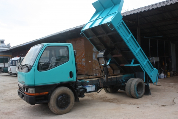 ขาย6ล้อกลาง MITSU FE535Eปี40