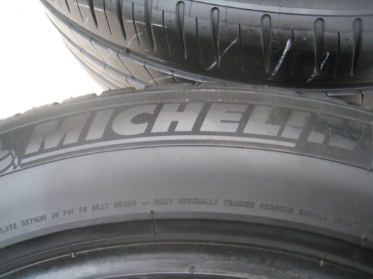 ขายยาง MICHELIN PILOT SPORT3  215-55-16 ปี 3010 (1 คู่) (081-3747940)