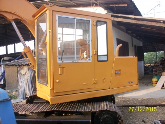 ขายแมคโคร KOMATSU PC 60 - 2  เก่าญี่ปุ่น ติดต่อคุณจี๊ด 089-7949488 คุณยุทธ์ 081-9870866