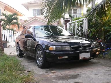 ขายเก๋ง HONDA ACCORD 2.0 EXi ปี 1990 เกียร์ออโต้ สีดำใหม่สวย ติดแก๊ส LPG