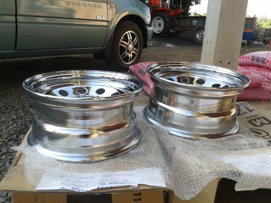 ขายกระทะชุบโครมเมี่ยมหนา(ของใหม่)ขอบ14x6.5น๊อต6รู ลดราคาแร้วคับเหลือ2800 คับ