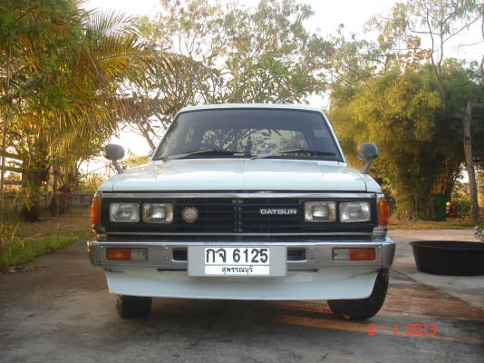 DATSUN 720 สี่ประตู