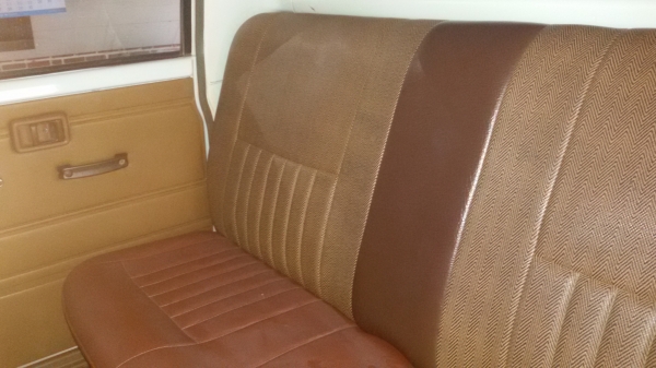 DATSUN 720 สี่ประตู