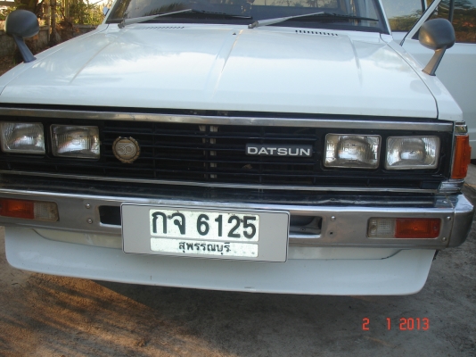 DATSUN 720 สี่ประตู