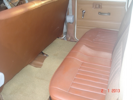 DATSUN 720 สี่ประตู