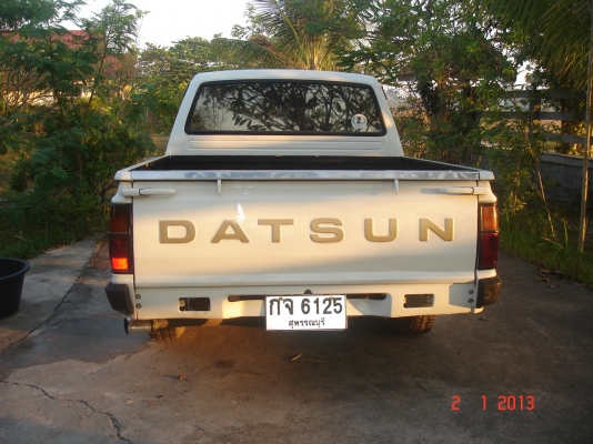 DATSUN 720 สี่ประตู