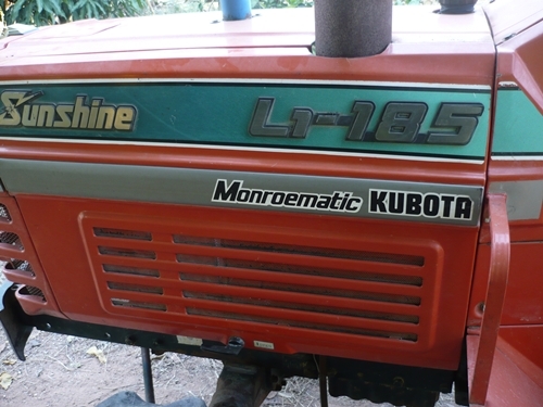 ขายรถไถ KUBOTA L1-185 4WD พร้อมผาน 5 สภาพพร้อมใช้ ขายรถไถ KUBOTA L1-185 4WD พร้อมผาน 5 สภาพพร้อมใช้