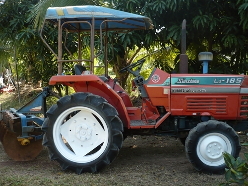 ขายรถไถ KUBOTA L1-185 4WD พร้อมผาน 5 สภาพพร้อมใช้