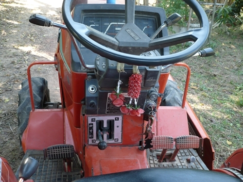 ขายรถไถ KUBOTA L1-185 4WD พร้อมผาน 5 สภาพพร้อมใช้ ขายรถไถ KUBOTA L1-185 4WD พร้อมผาน 5 สภาพพร้อมใช้