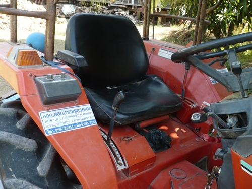 ขายรถไถ KUBOTA L1-185 4WD พร้อมผาน 5 สภาพพร้อมใช้