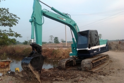 komassu pc 100 รุ่น 2 สภาพพ้อมใช้งาน