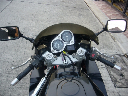 ขาย GSXR 1100 Slingshot หรือ แลก รถยนต์คลาสสิค