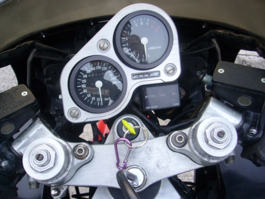 ขาย GSXR 1100 Slingshot หรือ แลก รถยนต์คลาสสิค