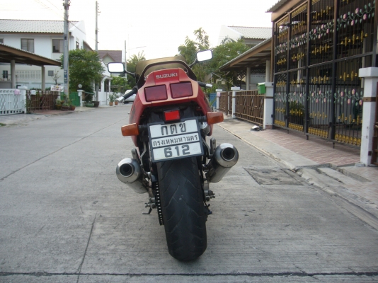 ขาย GSXR 1100 Slingshot หรือ แลก รถยนต์คลาสสิค